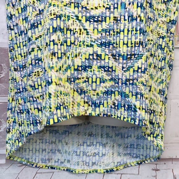 LuLaRoe Irma Womens White Blue Yellow Abstract Hi Lo Casual Shirt Top Large L - Picture 5 of 12